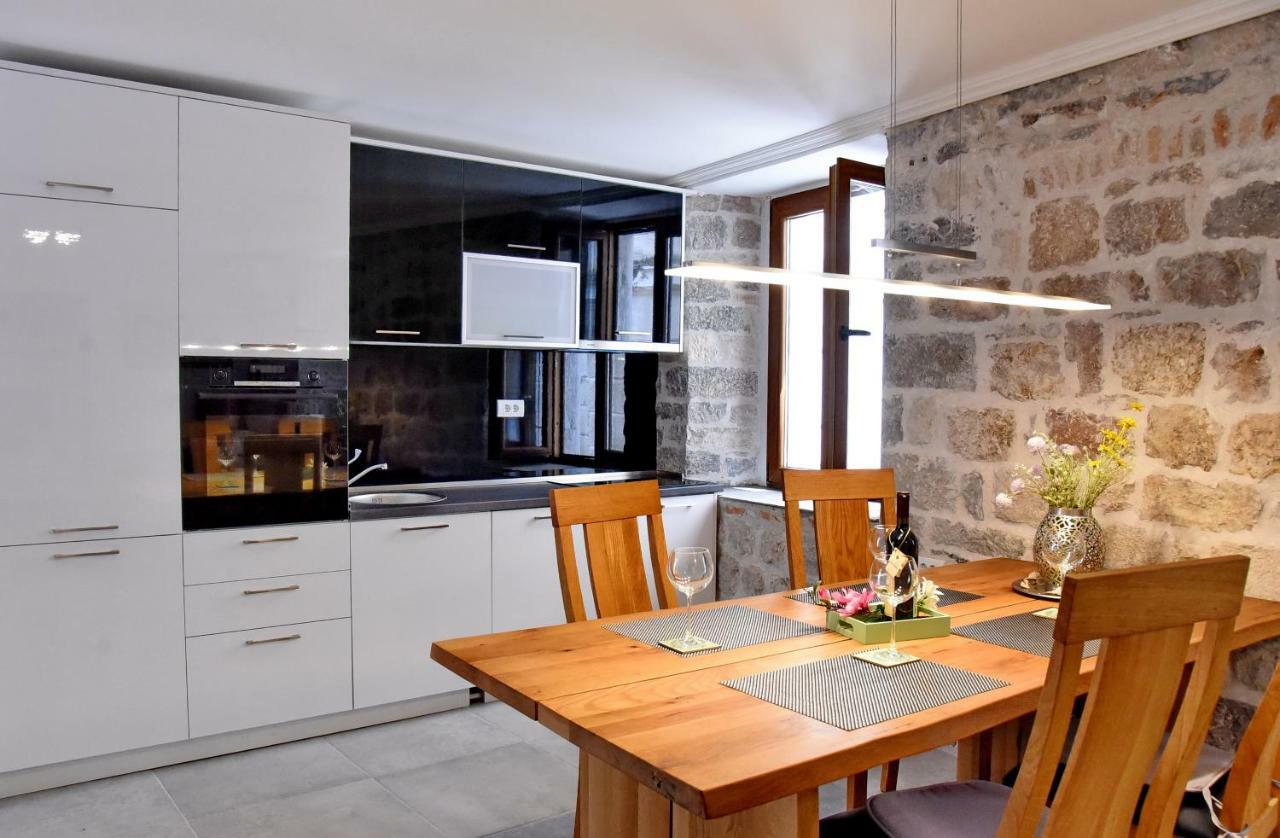 Lana & Ena Apartments Kotor Extérieur photo