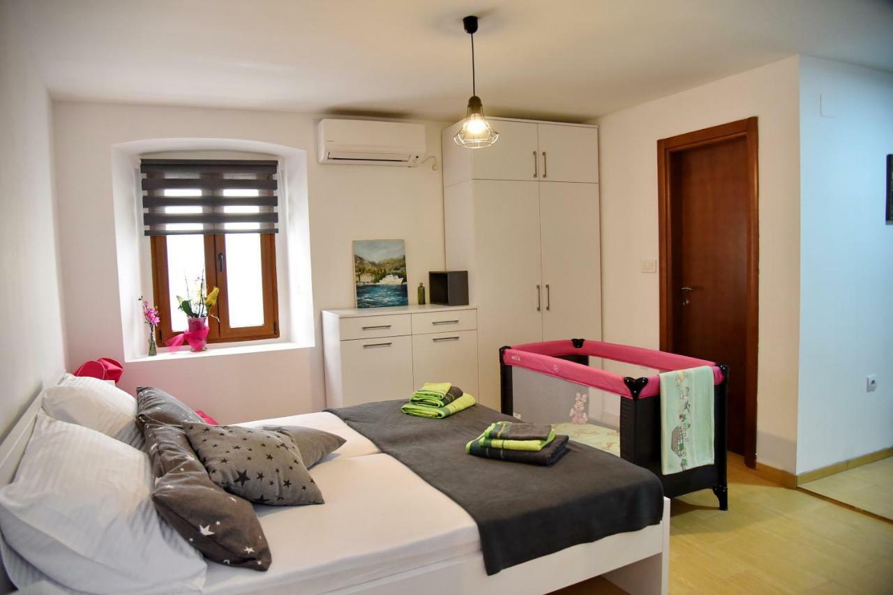 Lana & Ena Apartments Kotor Extérieur photo